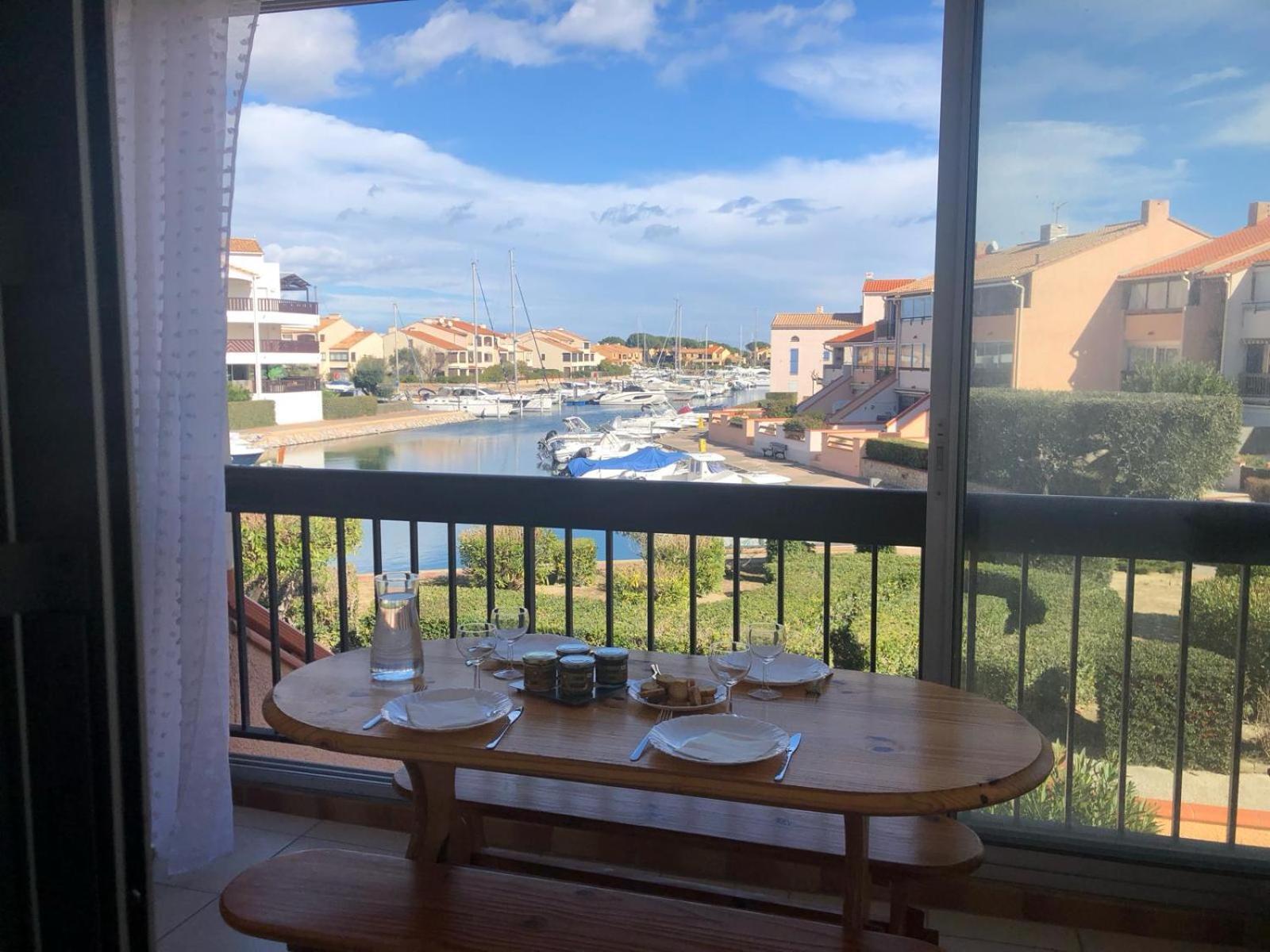Hispaniola, Avec Vue Sur La Marina Et Parking Prive แซงต์-ซีเปรียง ภายนอก รูปภาพ